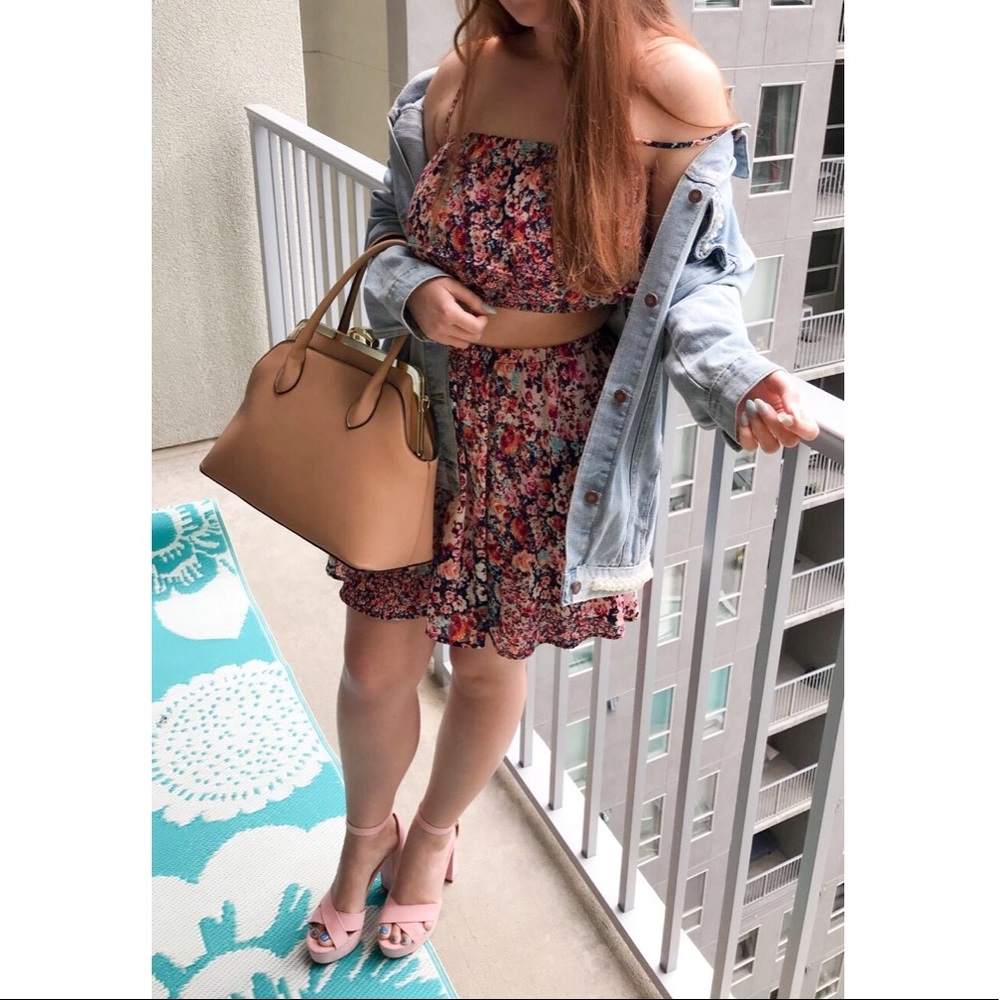 Trendy Beige Handbag